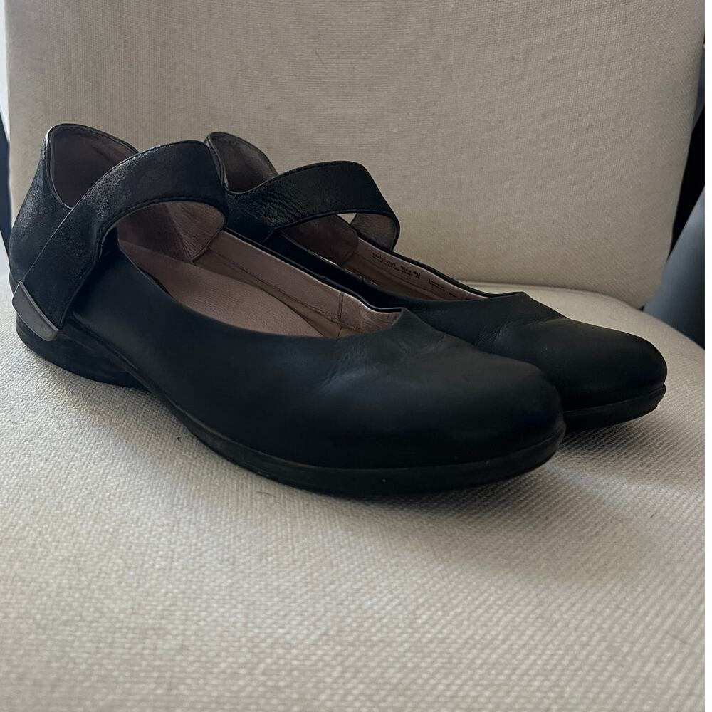 10/40 Dansko Audrey Mary Jane flats black nappa leather comforts shoes flats